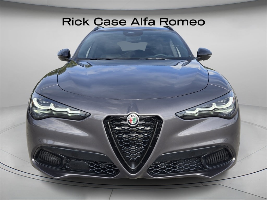 New 2025 Alfa Romeo Stelvio AWD Sport Utility