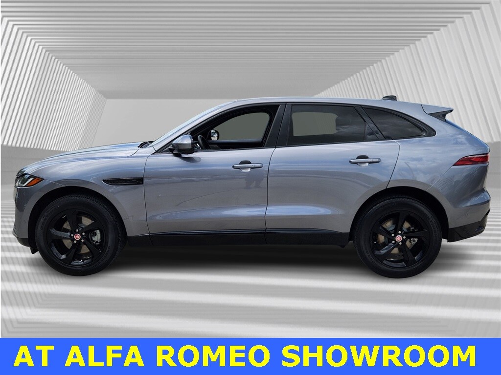 2021 Jaguar F-PACE P250 S photo 2