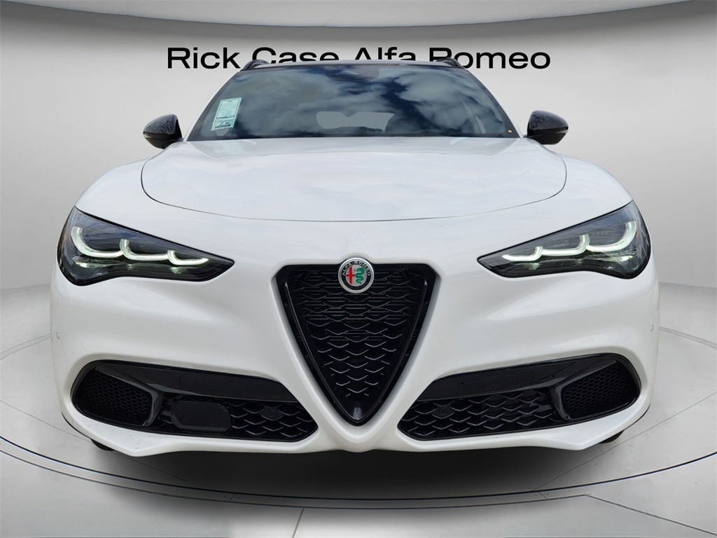 New 2025 Alfa Romeo Stelvio AWD Sport Utility