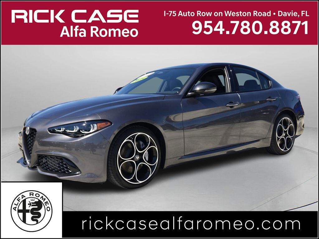 2025 Alfa Romeo Giulia Sedan 