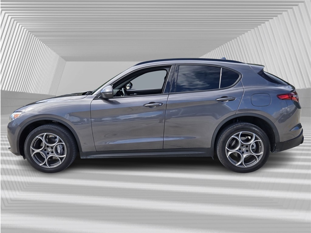 Used 2022 Alfa Romeo Stelvio Sprint SUV