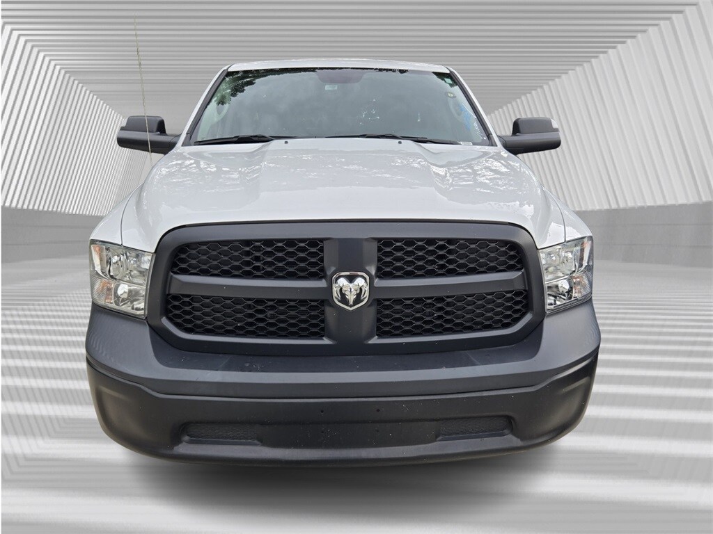 2022 Ram 1500 Classic Tradesman photo 2