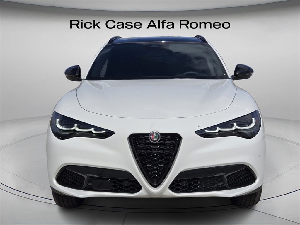 New 2025 Alfa Romeo Stelvio AWD Sport Utility
