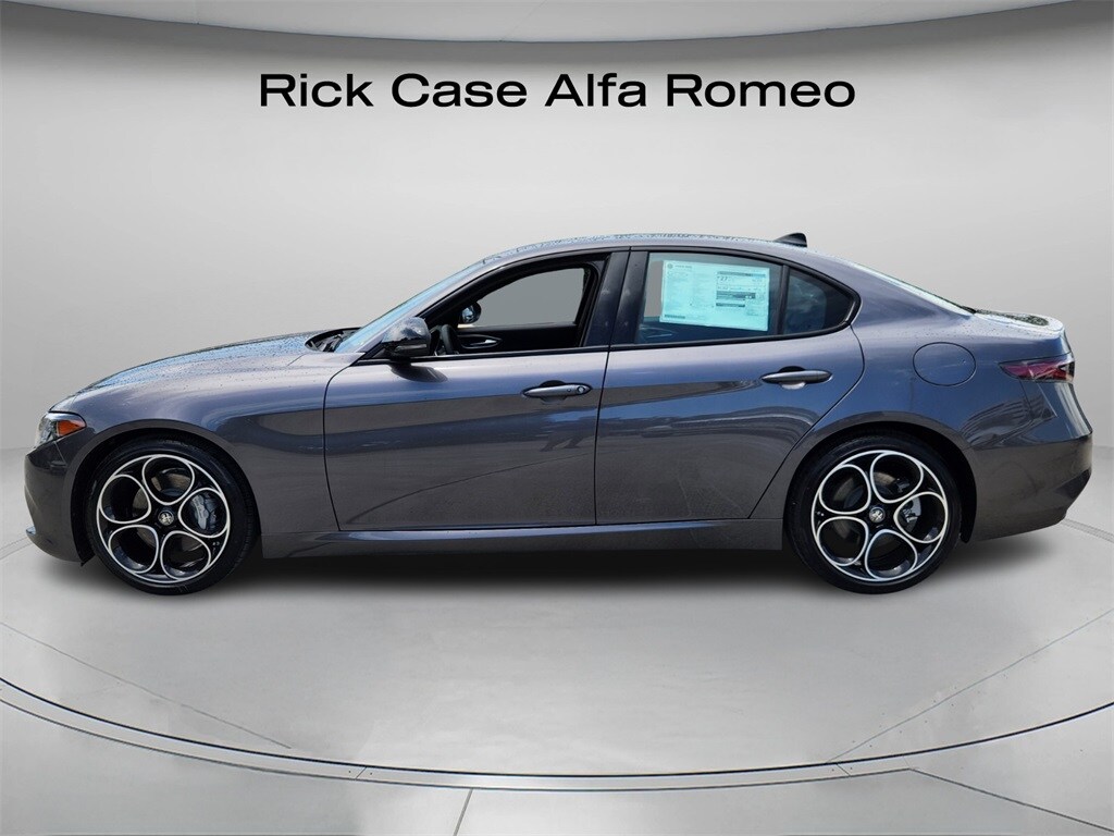New 2025 Alfa Romeo Giulia RWD Sedan