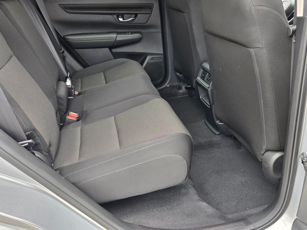 2025 Honda CR-V LX - Photo 15