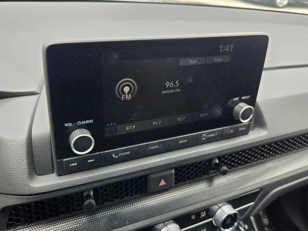 2025 Honda CR-V LX - Photo 18