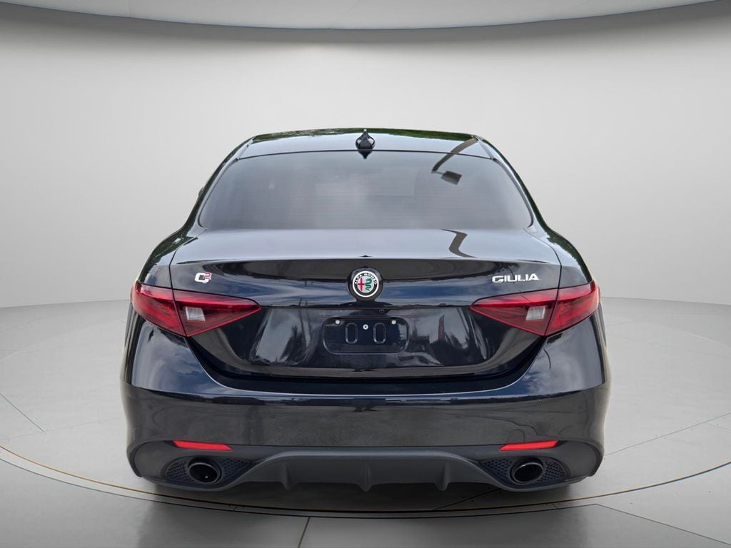 2023 Alfa Romeo Giulia Veloce - Photo 6