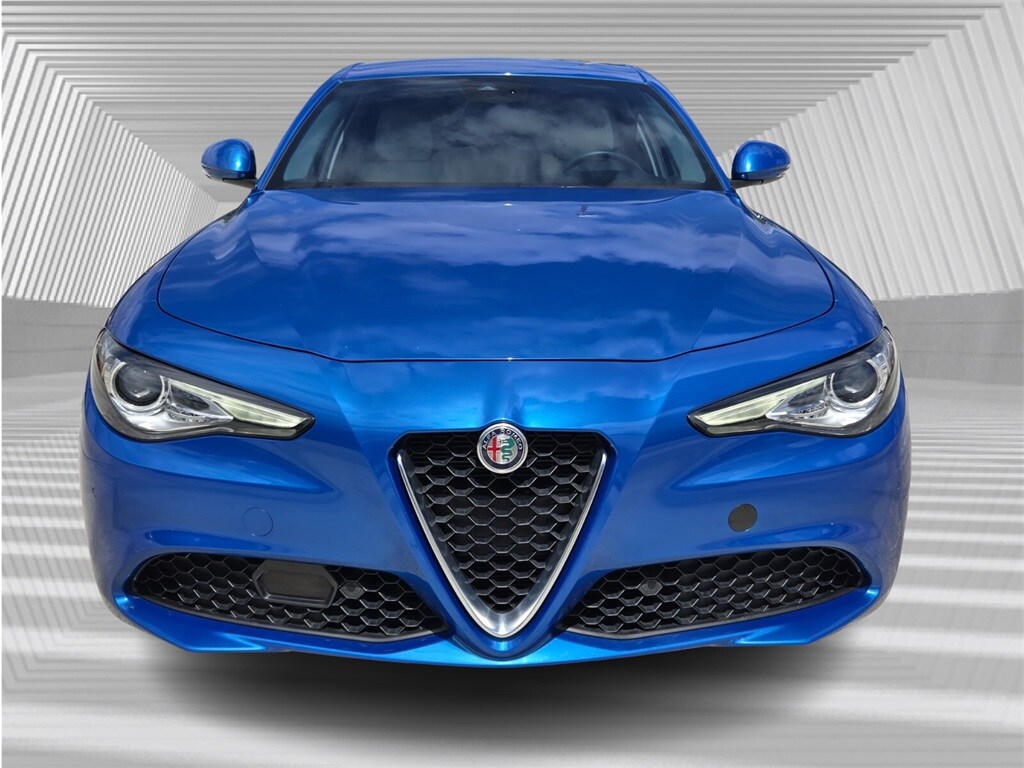 2020 Alfa Romeo Giulia Base photo 3