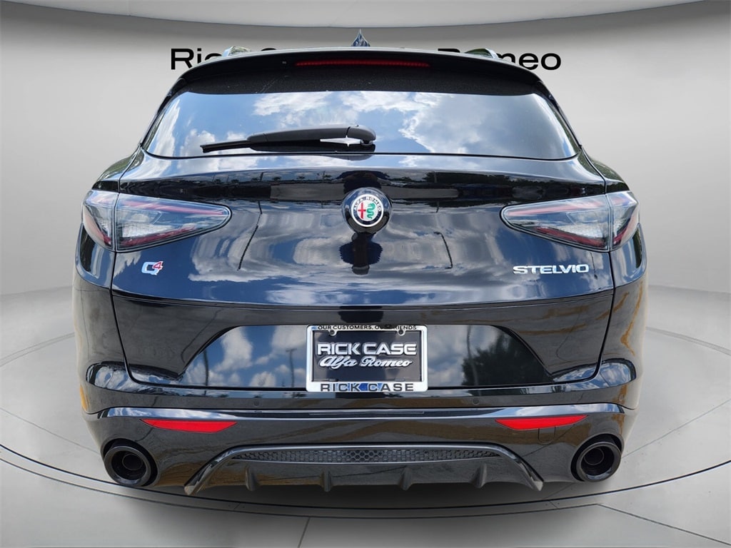 New 2025 Alfa Romeo Stelvio AWD Sport Utility