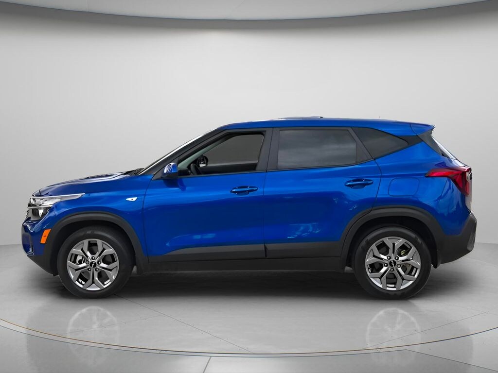 Used 2024 Kia Seltos LX SUV