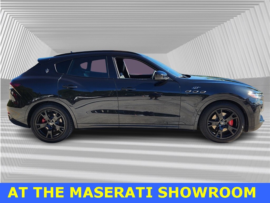 2022 Maserati Levante GT photo 3