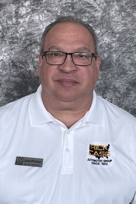 Staff member Juan Penton from 3f6e6441318e