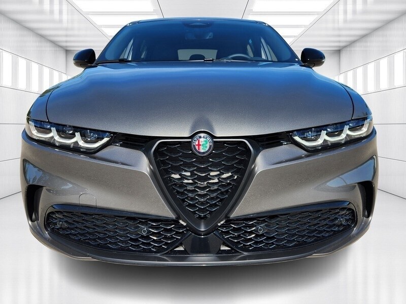 2025 Alfa Romeo Tonale photo 3