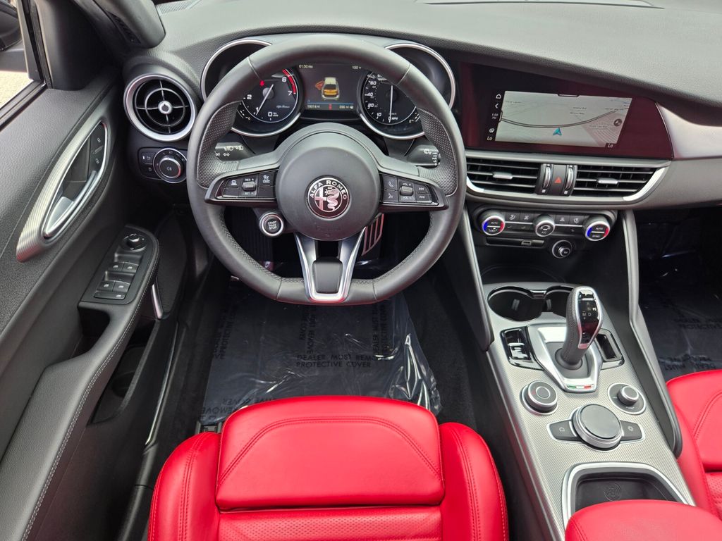 2023 Alfa Romeo Giulia Veloce - Photo 12