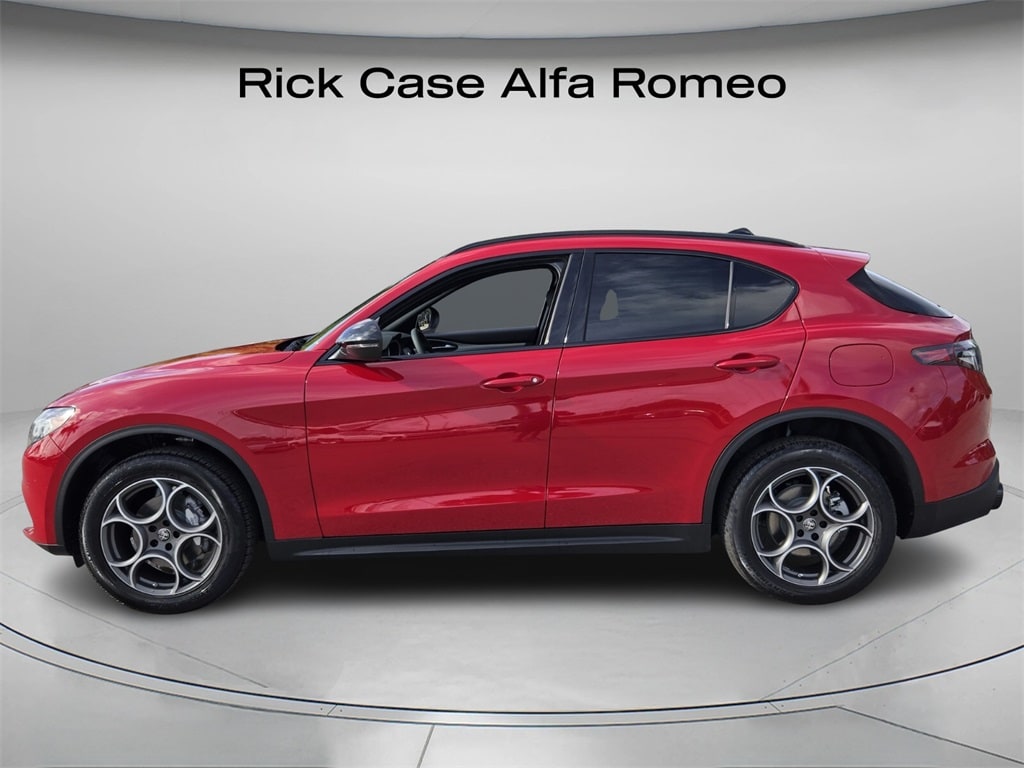 New 2025 Alfa Romeo Stelvio AWD Sport Utility