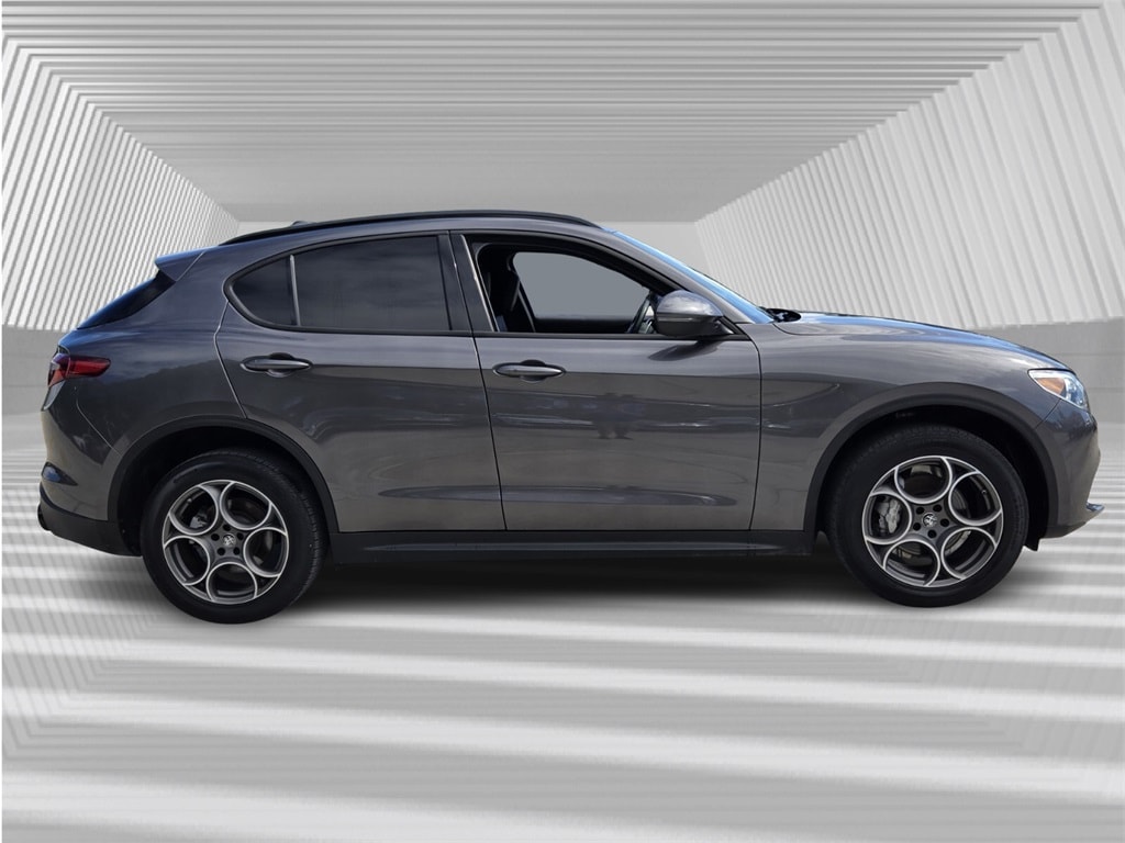 Used 2022 Alfa Romeo Stelvio Sprint SUV