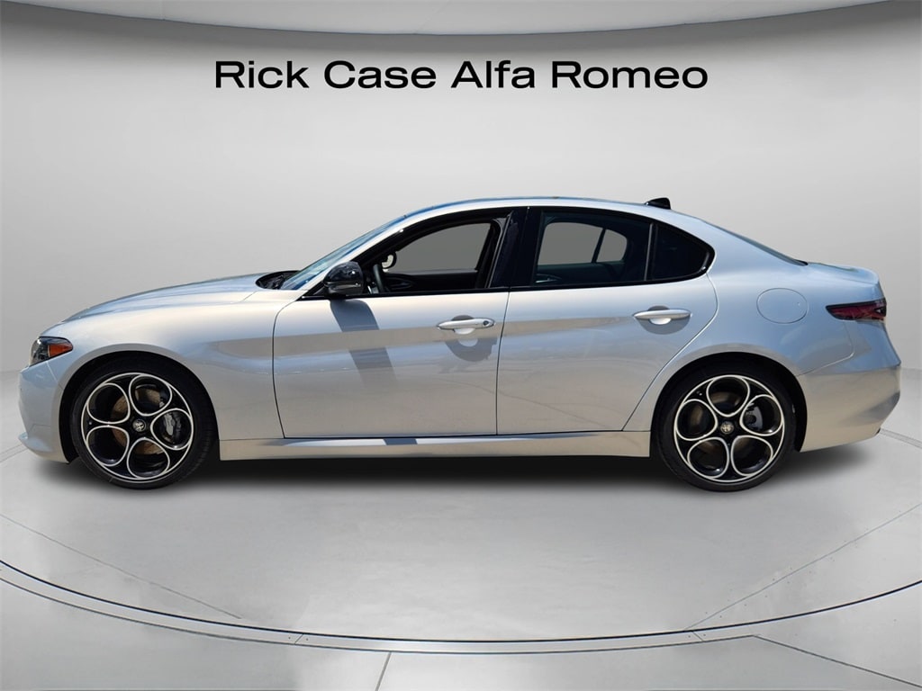 New 2025 Alfa Romeo Giulia RWD Sedan