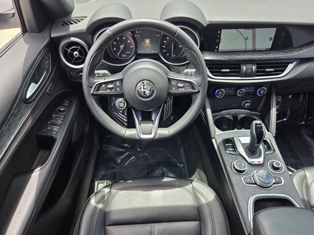 2023 Alfa Romeo Stelvio Sprint - Photo 12
