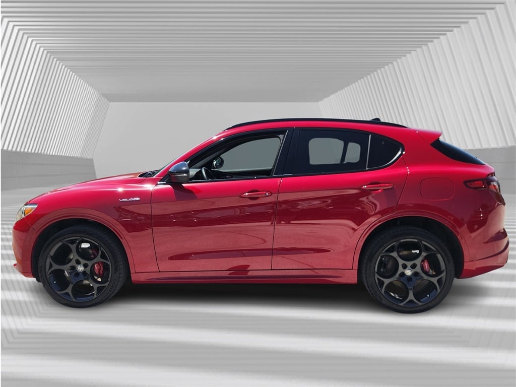 Used 2022 Alfa Romeo Stelvio Ti Veloce with VIN ZASPAKBN4N7D25594 for sale in Davie, FL