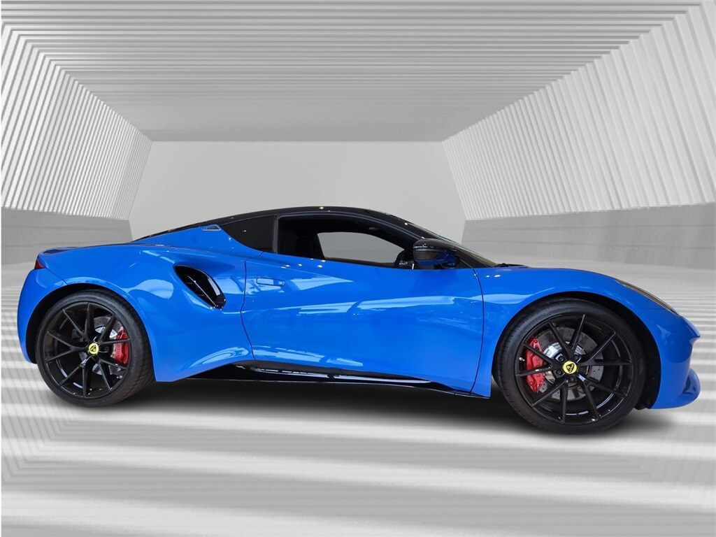 2024 Lotus Emira First Edition photo 2