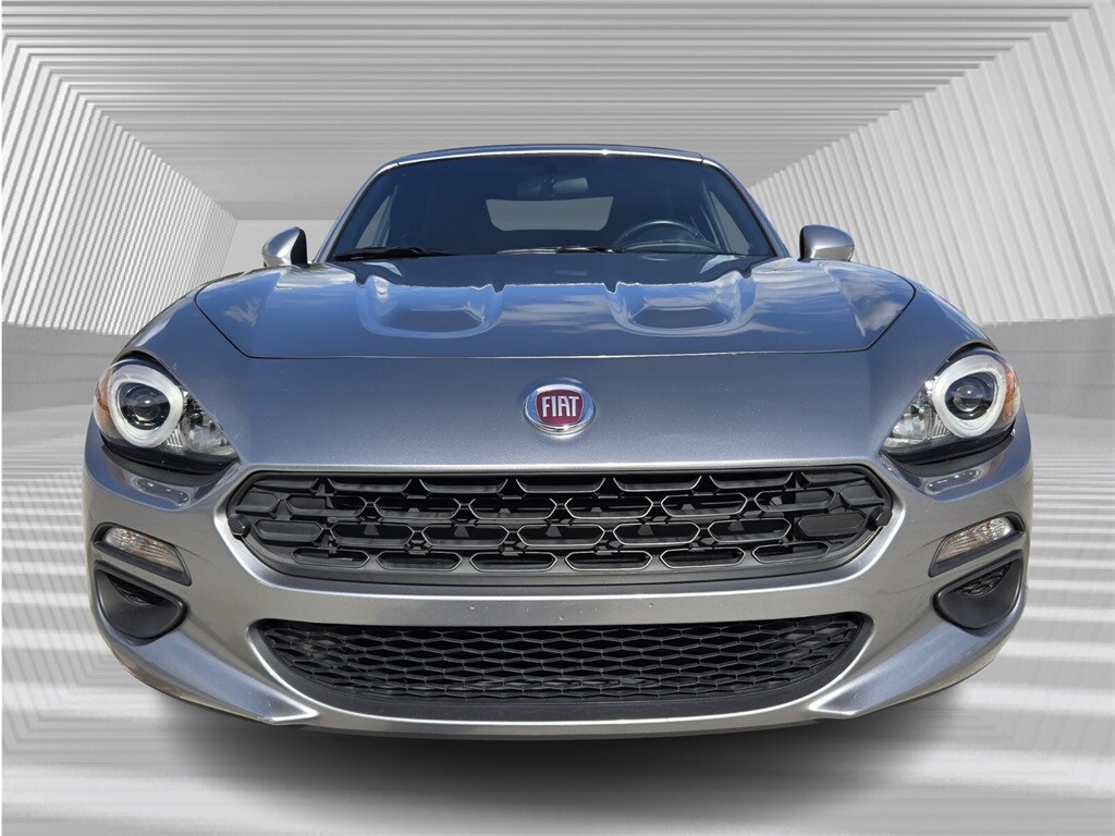 2017 Fiat 124 Spider Classica photo 4