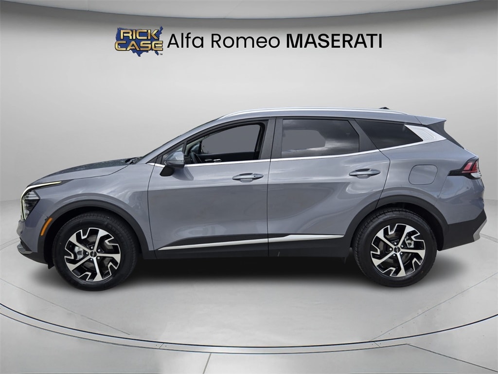 Used 2024 Kia Sportage EX SUV