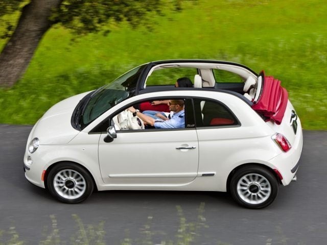 2016 FIAT 500C side view