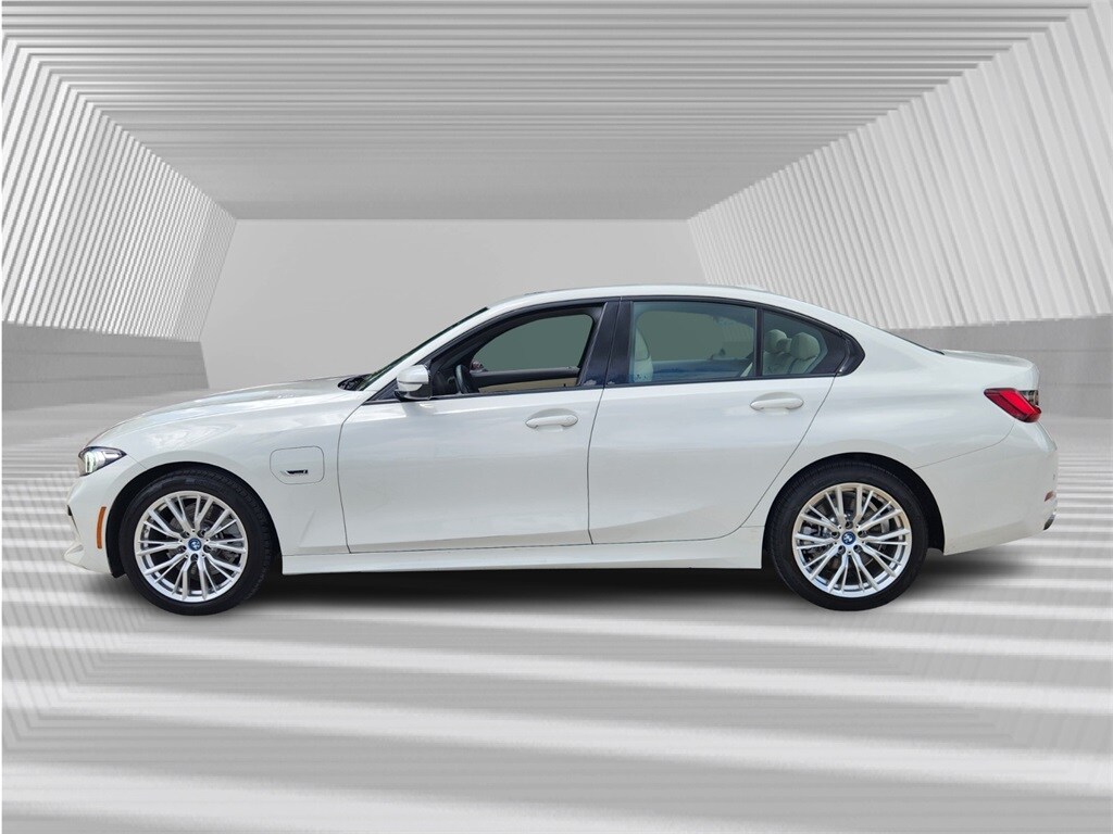 Used 2023 BMW 3 Series 330e with VIN 3MW39FF03P8C93905 for sale in Davie, FL