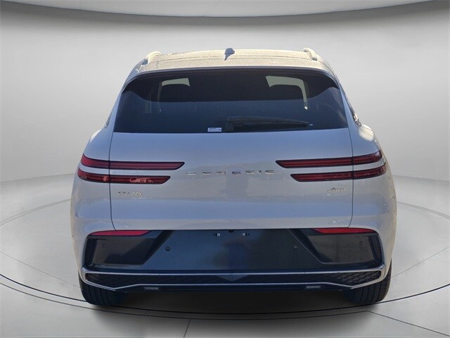 2026 Genesis GV70 2.5T Advanced photo 4