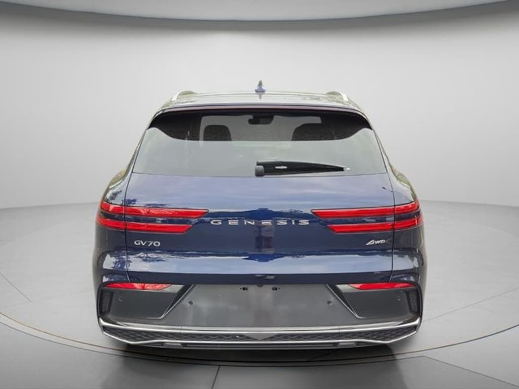 New 2026 Genesis GV70 SUV