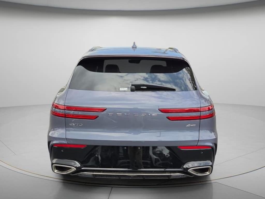 New 2026 Genesis GV70 SUV