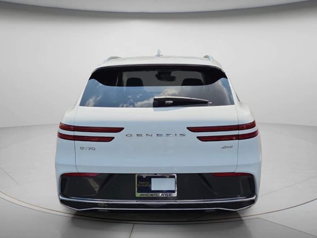 New 2026 Genesis GV70 2.5T Select SUV