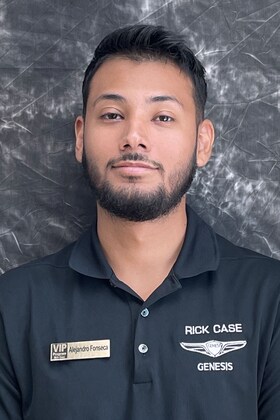 Staff member Alejandro Fonesca from 7e2ba65811b1