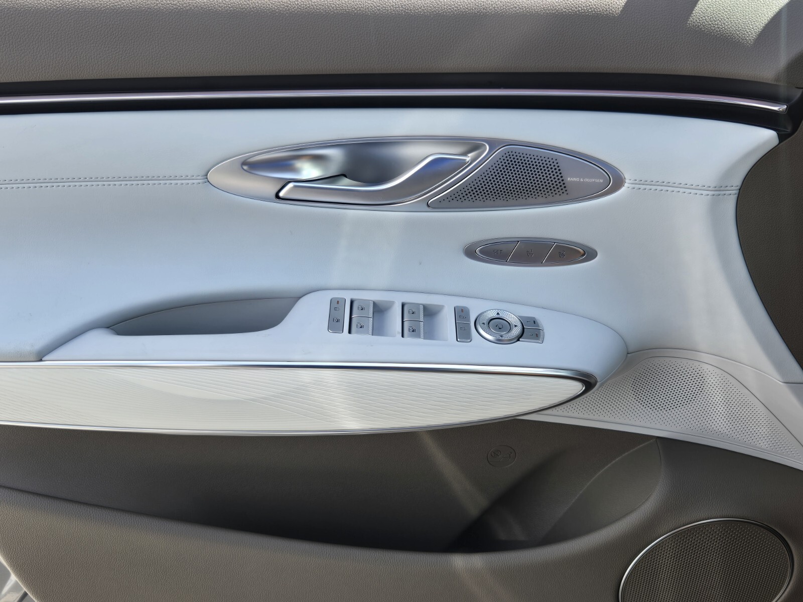 2026 GENESIS GV70 Advanced - Photo 13
