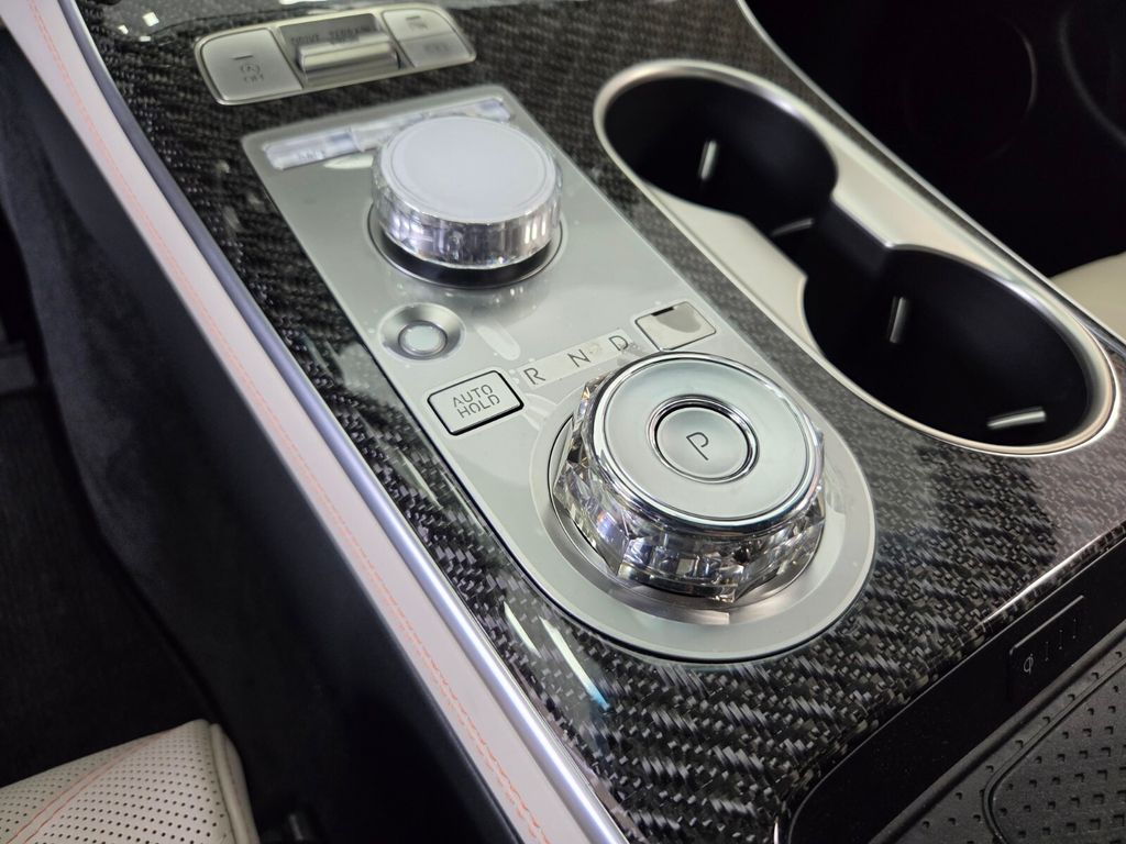 2026 GENESIS GV70 Sport Prestige - Photo 11