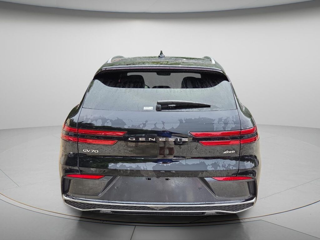 New 2026 Genesis GV70 SUV