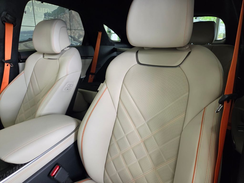 2026 GENESIS GV70 Sport Prestige - Photo 10