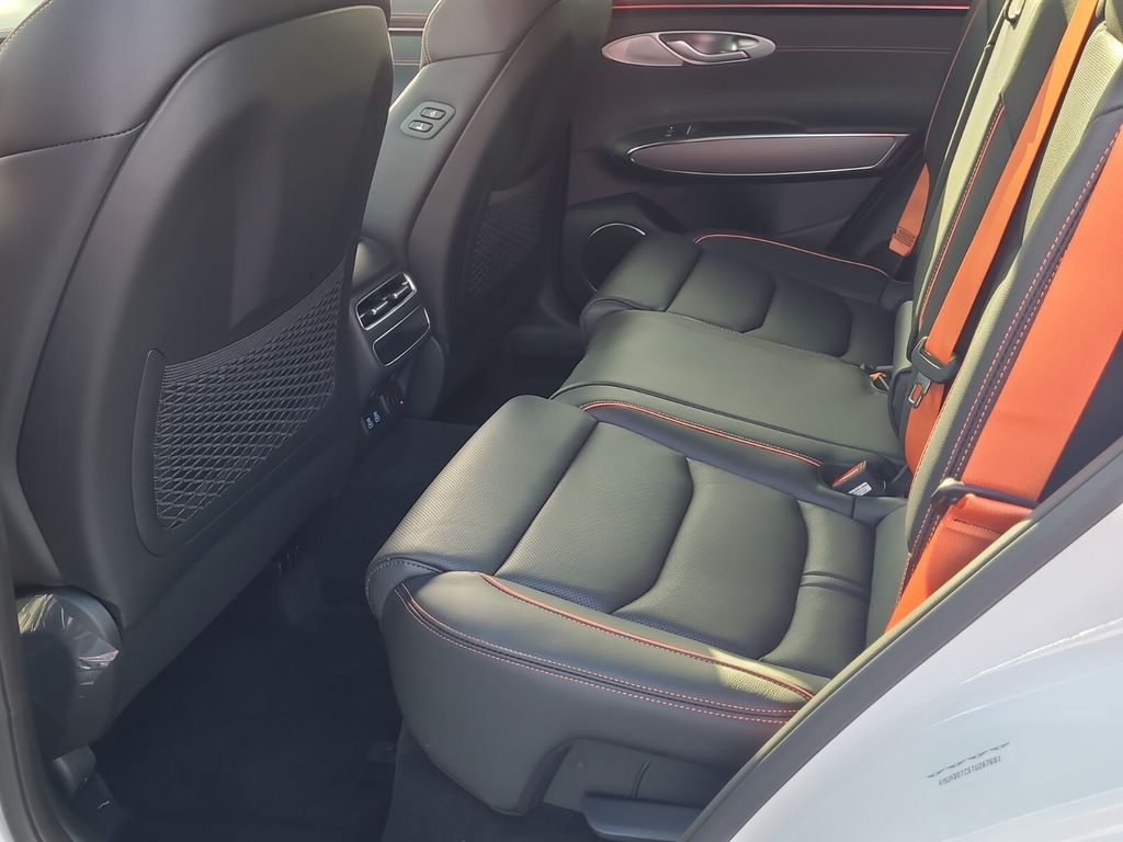 2026 GENESIS GV70 Sport Advanced - Photo 8