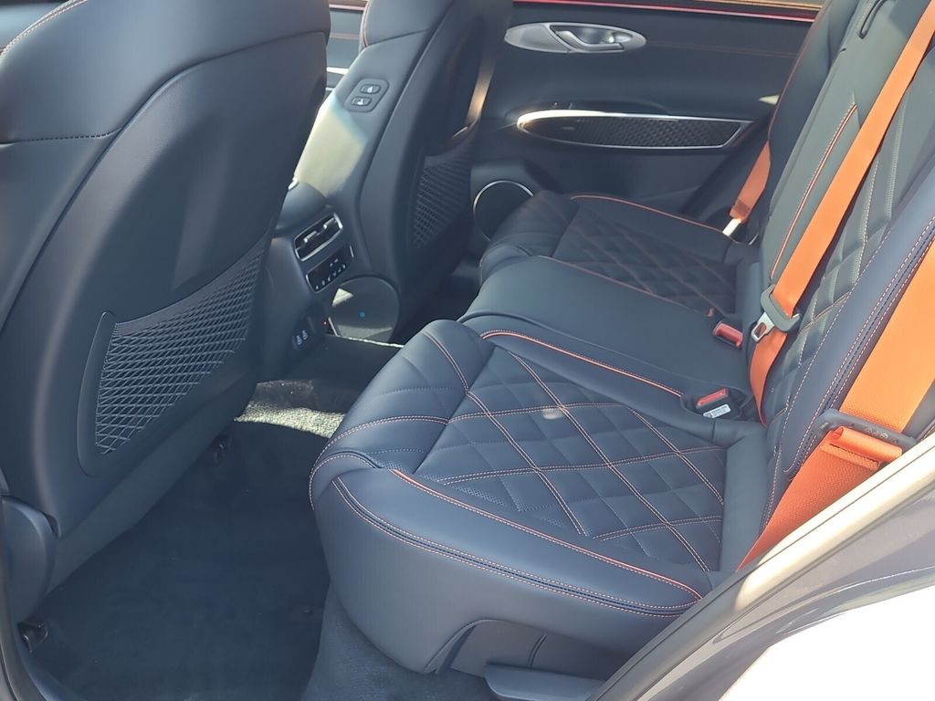 2026 GENESIS GV70 Sport Prestige - Photo 8
