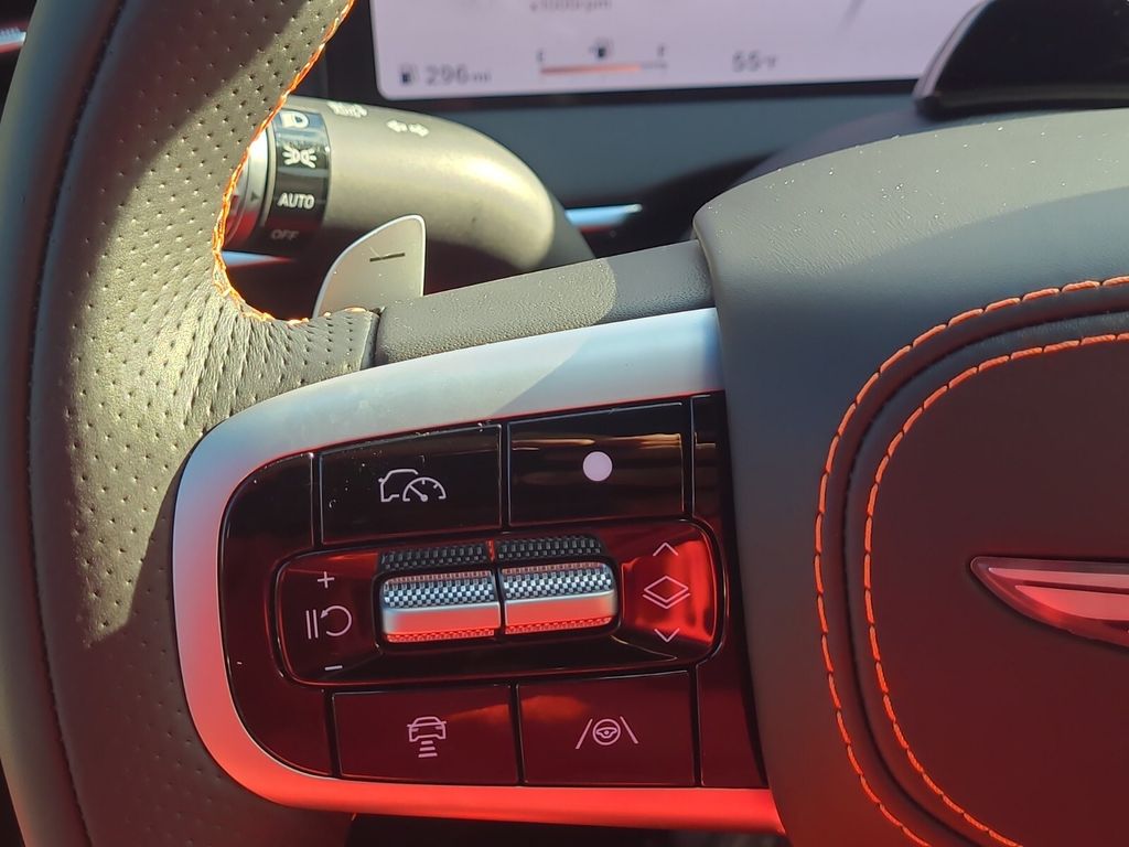 2026 GENESIS GV70 Sport Advanced - Photo 13