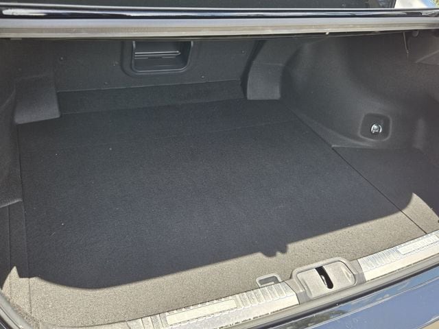 2024 Lexus ES Hybrid 300h F SPORT Handling - Photo 13