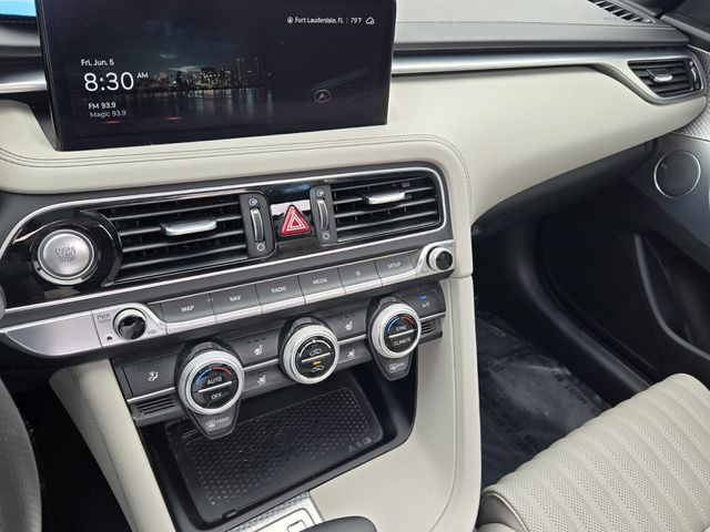 2023 GENESIS G70 Standard - Photo 21