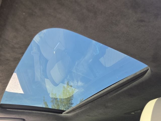 2023 GENESIS G70 Standard - Photo 20