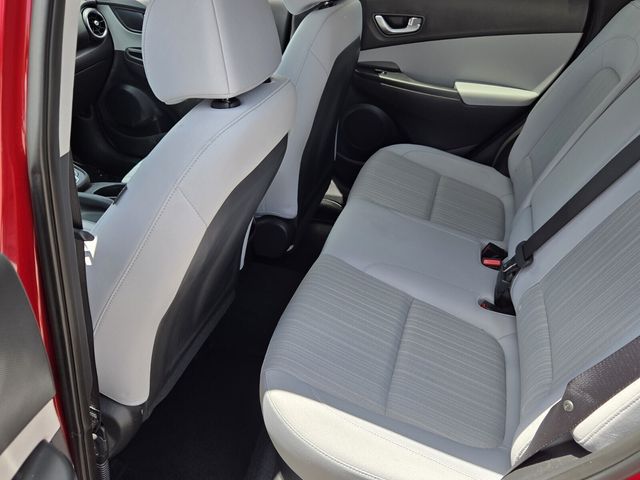 2023 Hyundai Kona SEL - Photo 12