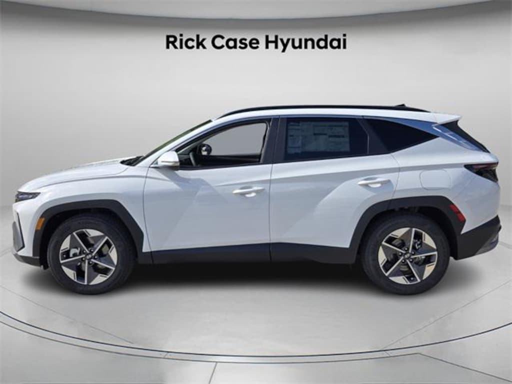 New 2026 Hyundai Tucson SEL Premium FWD SUV