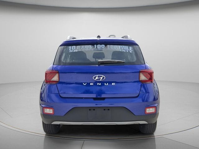 2023 Hyundai Venue Limited - Photo 6