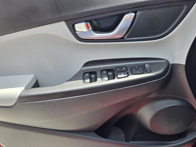 2023 Hyundai Kona SEL - Photo 27