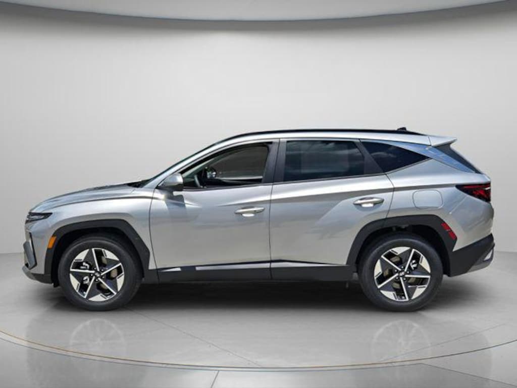 New 2026 Hyundai Tucson SEL FWD SUV