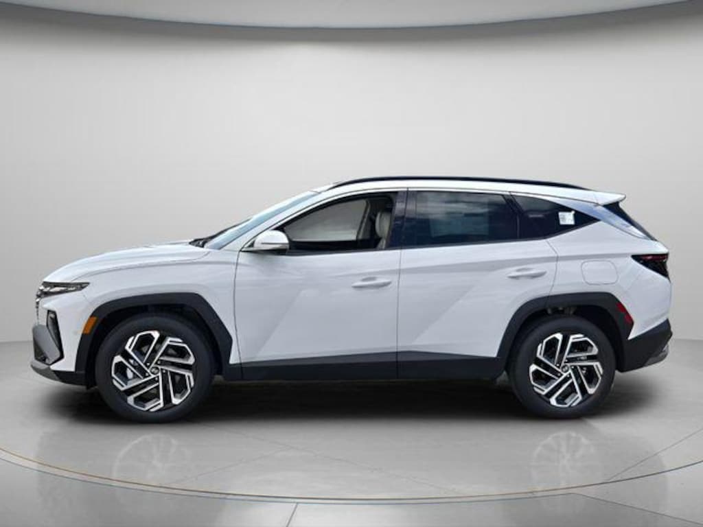 New 2026 Hyundai Tucson Limited FWD SUV
