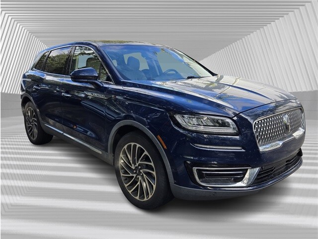 2019 Lincoln Nautilus Reserve photo 2